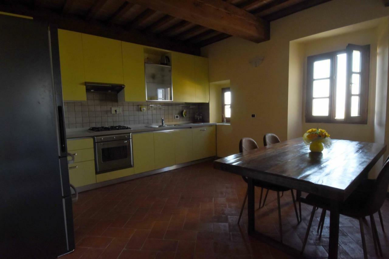 라스트라아시냐 Historical Palace In The Heart Of Tuscany 아파트 외부 사진